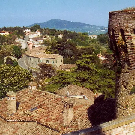 Malacari 3* Offagna