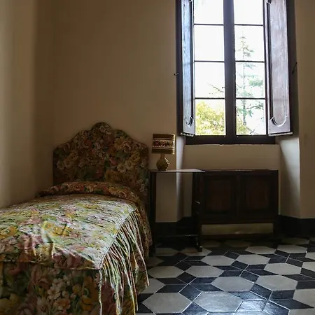 فندق مبيت وإفطار Malacari 3*